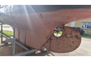 Kajuit zeilboot polyester op hout