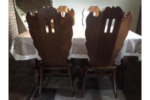 Massief eiken eettafel met 4 stoelen
