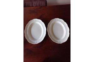 Wedgwood Queens Plain twee ovale schalen 34 x 26,5 cm