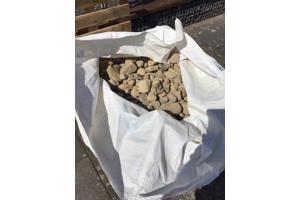 Gratis af te halen ongeveer 300 kilo maaskeien in zak