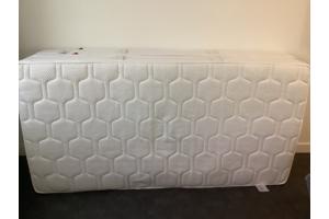 2 matrassen 200 x 100 cm