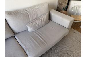 Nous living 3-zitsbank torino, grijs met houten poten