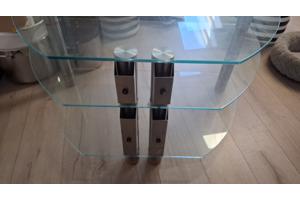 Glazen audio tafel