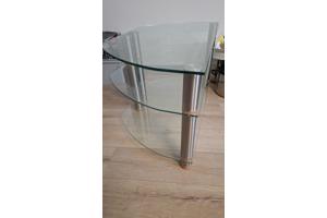 Glazen audio tafel