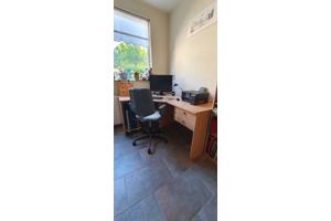 Hoekbureau met lades