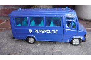 Siku 1921 nl rijkspolitie bus