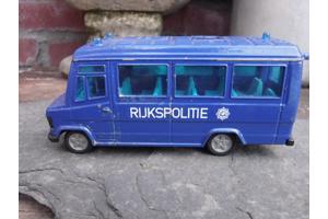 Siku 1921 nl rijkspolitie bus