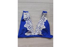 Bikini top marineblauw met wit kant L