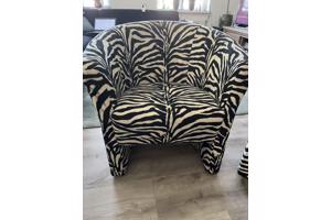 2 Leuke fauteuils , tijgerprint . In goede staat.