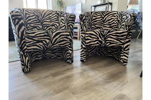 2 Leuke fauteuils , tijgerprint . In goede staat.