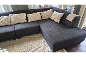 Ruime comfortabele hoekbank (elementen/ zwarte/antraciet stof)