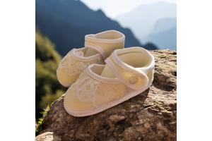 Junior Joy Babyschoenen Newborn Meisjes Geel met wit kant