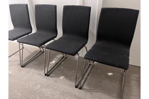 EETTAFEL + 4 STOELEN – WIT/ZWART/CHROOM
