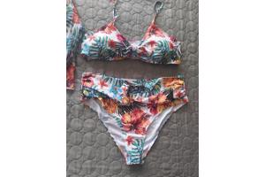 3 delig bikini set wit bloemen XXL