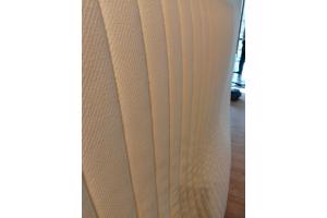 Matras 200x160 Gebruikt: Goede conditie
