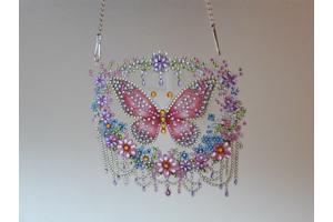 Raamhangers gemaakt van dimond painting