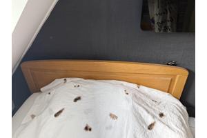 Een goed bed een twijfelaar 1,20 breed 2,00 meter lang