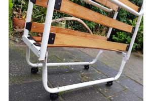 Onderstel voor ( logeer-) bed