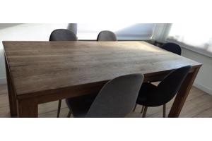 Eettafel massief eiken