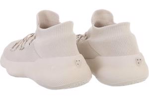 J3007 sneakers beige 43 (valt als 42)