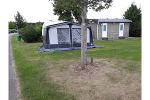 HOBBY DE LUXE 400SF. VOORTENT, LUIFEL, MOVER