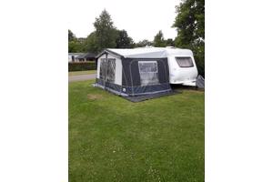 HOBBY DE LUXE 400SF. VOORTENT, LUIFEL, MOVER