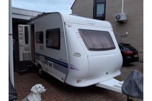 HOBBY DE LUXE 400SF. VOORTENT, LUIFEL, MOVER