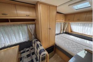 HOBBY DE LUXE 400SF. VOORTENT, LUIFEL, MOVER