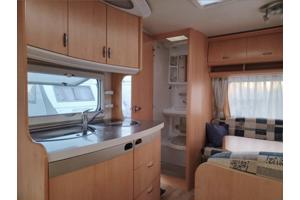 HOBBY DE LUXE 400SF. VOORTENT, LUIFEL, MOVER