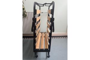 Opklapbed met matras 80 x 1.90. In goede staat. Weinig gebruikt.