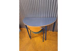 Halfronde tafels 15 stuks