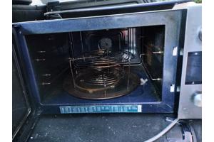 Combimagnetron Samsung compleet en goed werkend.
