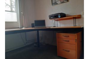 Ikea hoekbureau met ladenkast