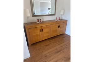 dressoir  tafel,  salon tafel , tv meubel  en planten tafel