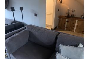 Landelijke grijze bank