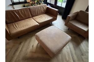 Bankstel met stoel en hocker