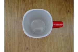 Nieuwe Nescafé mok rood witte opdruk Koffiemok Nescafe