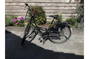 Damesfiets oma model met trommelremmen