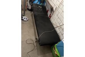 Kapotte behandeltafel