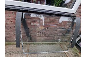 Twee panelen dubbel glas