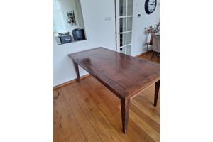 Massief teakhouten eettafel