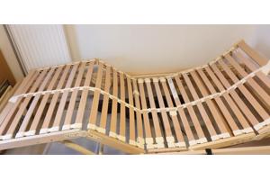 1 persoonsbed compleet, met elektrisch verstelbare bedbodem