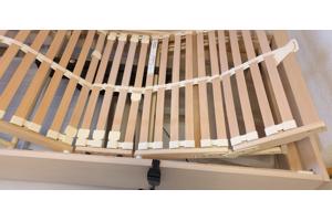 1 persoonsbed compleet, met elektrisch verstelbare bedbodem