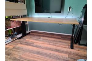 Moet Snel Weg Groot Burea/Tafel D:100cm B:180 H: Verstelbar