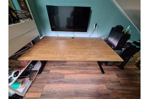 Moet Snel Weg Groot Burea/Tafel D:100cm B:180 H: Verstelbar