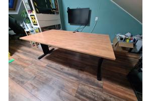 Moet Snel Weg Groot Burea/Tafel D:100cm B:180 H: Verstelbar