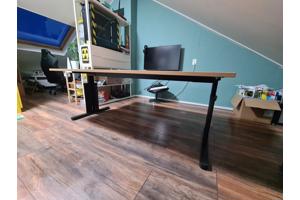 Moet Snel Weg Groot Burea/Tafel D:100cm B:180 H: Verstelbar
