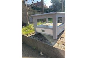 Stevige salontafel met lade