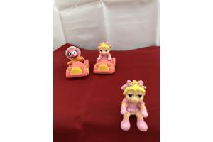 Figuren uit Sesamstraat en Muppet Show ( Henson producties )