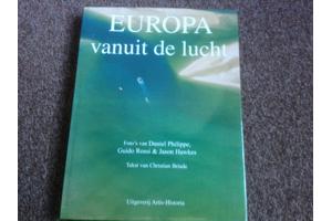 Boek;Europa vanuit de lucht,unieke foto's,Vue aériene de l'